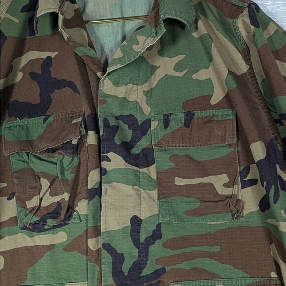 US Military Jacket Mens Large Short Green Woodland Camo Army Field Jacket - Picture 2 of 6